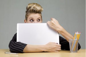 як не помилитися з роботою за кордоном